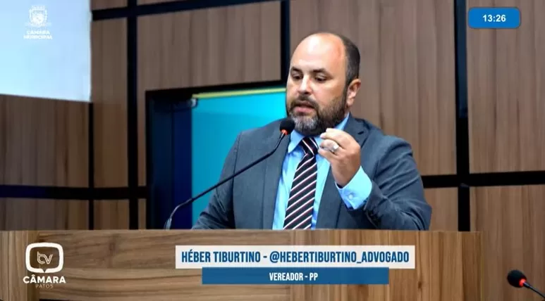 Héber Tiburtino, na Sessão Ordinária da Câmara de Patos, nesta quinta-feira (19) - Foto: Reprodução/Patosverdade