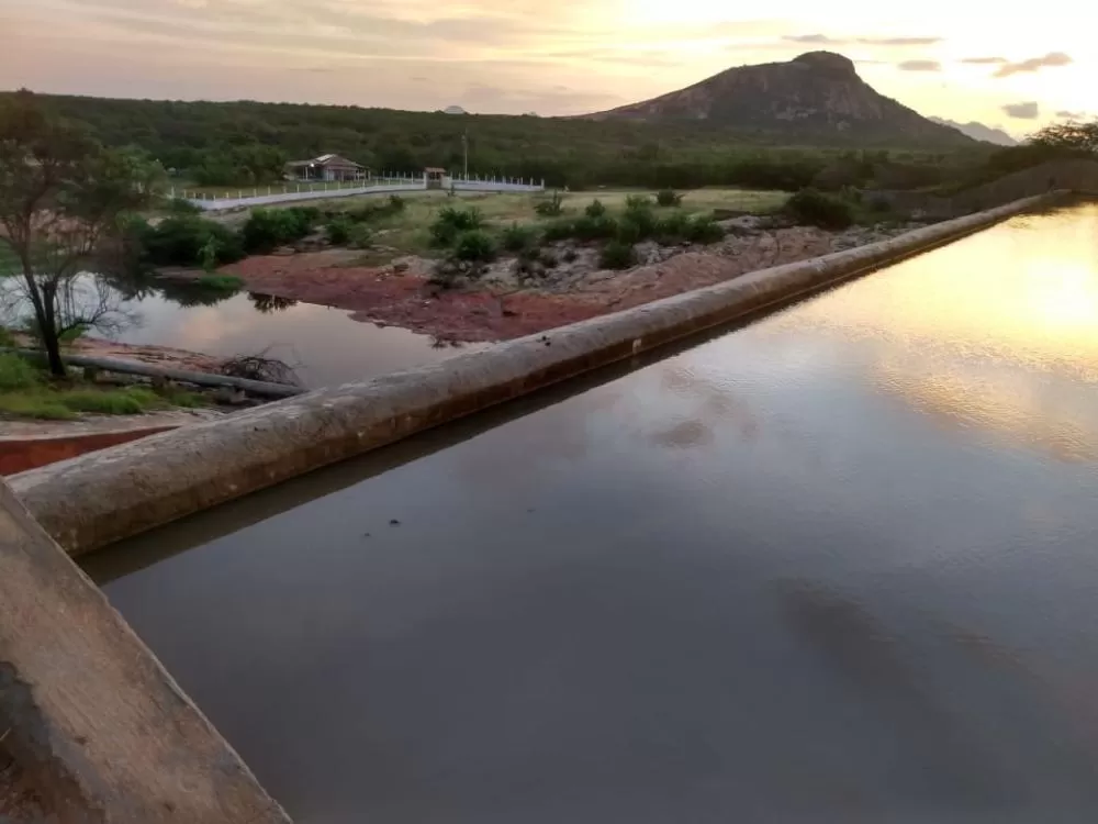 Mesmo com chuvas recentes, Barragem da Farinha não sangra em Patos