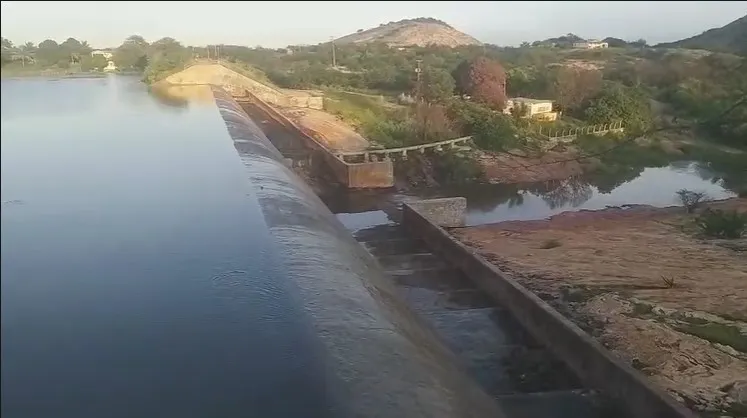 Barragem da Farinha em Patos, neste sábado (4) - Foto: Marconi Palmeira Filho