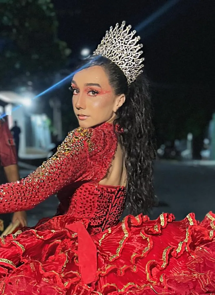  Jennyfer Kaline - Foto: Divulgação