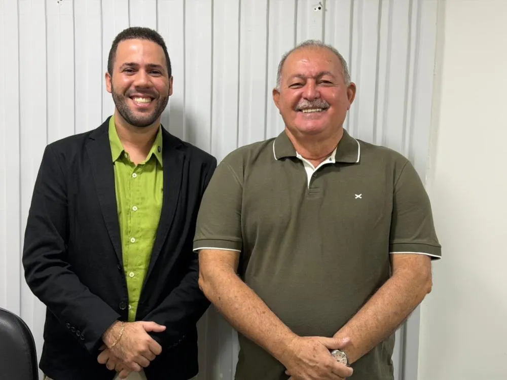 Secretário Vanderson Cunha e prefeito Professor Jacob - Foto: Secom - Prefeitura de Patos