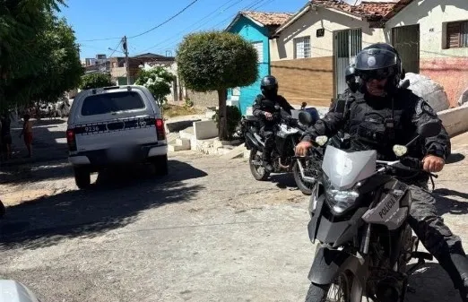 Operação Paraíba Mais Segura reforça policiamento na comunidade Rua do Meio, em Patos