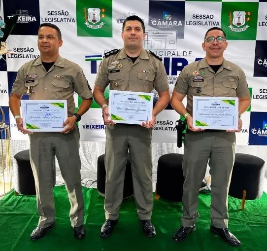Militares homenageados - Foto: Ascom 3º BPM