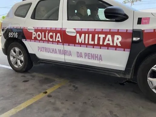Homem é preso após ameaçar companheira e entrar em confronto com policiais em Patos