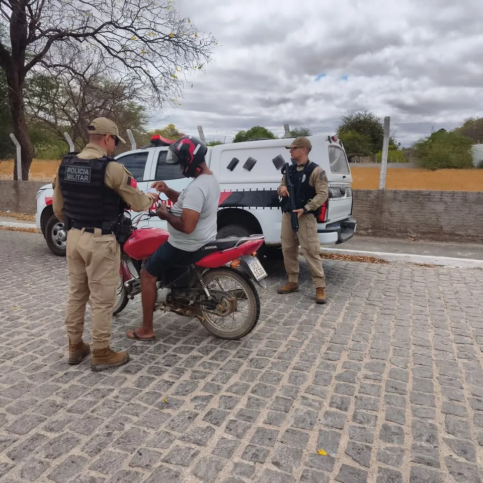 PM reforça policiamento antes das eleições na região de Patos