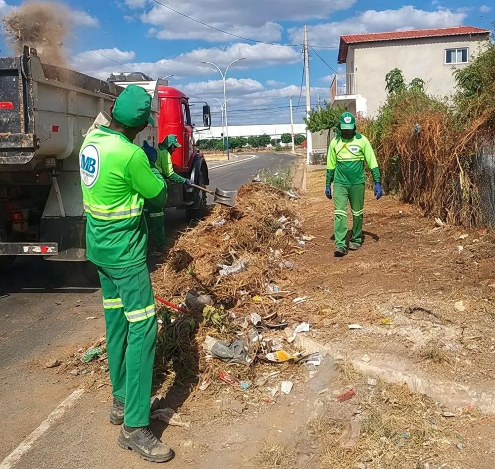 Serviços públicos - Foto: Reprodução/Secom - Prefeitura de Patos