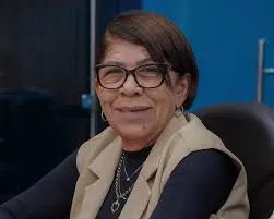 Nega Fofa solicita pavimentação de ruas próximas à Secretaria de Saúde de Patos