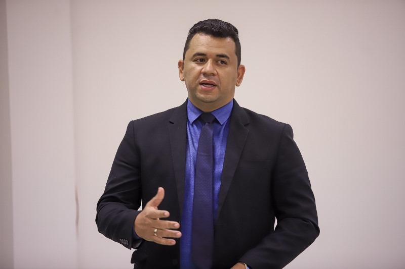 Procurador Alexsandro Lacerda