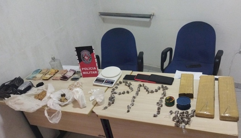 Material apreendido com mãe e filho (Foto: Divulgação / Polícia Civil)