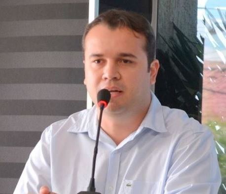 Operação da Polícia Federal e do GAECO prende prefeito de São Mamede