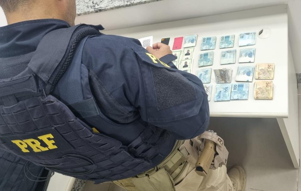 Material apreendido - Foto: Asom/PRF