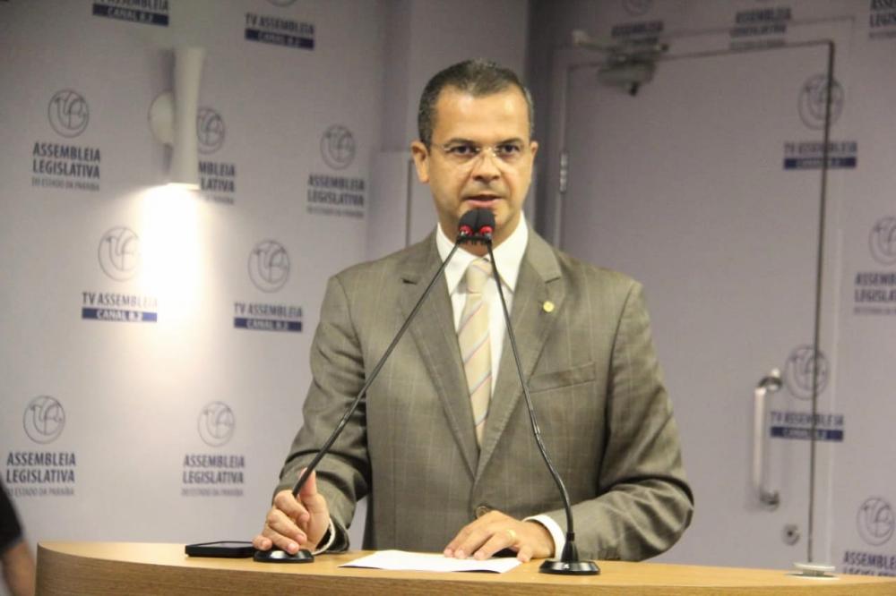 Deputado estadual Jutay Meneses 