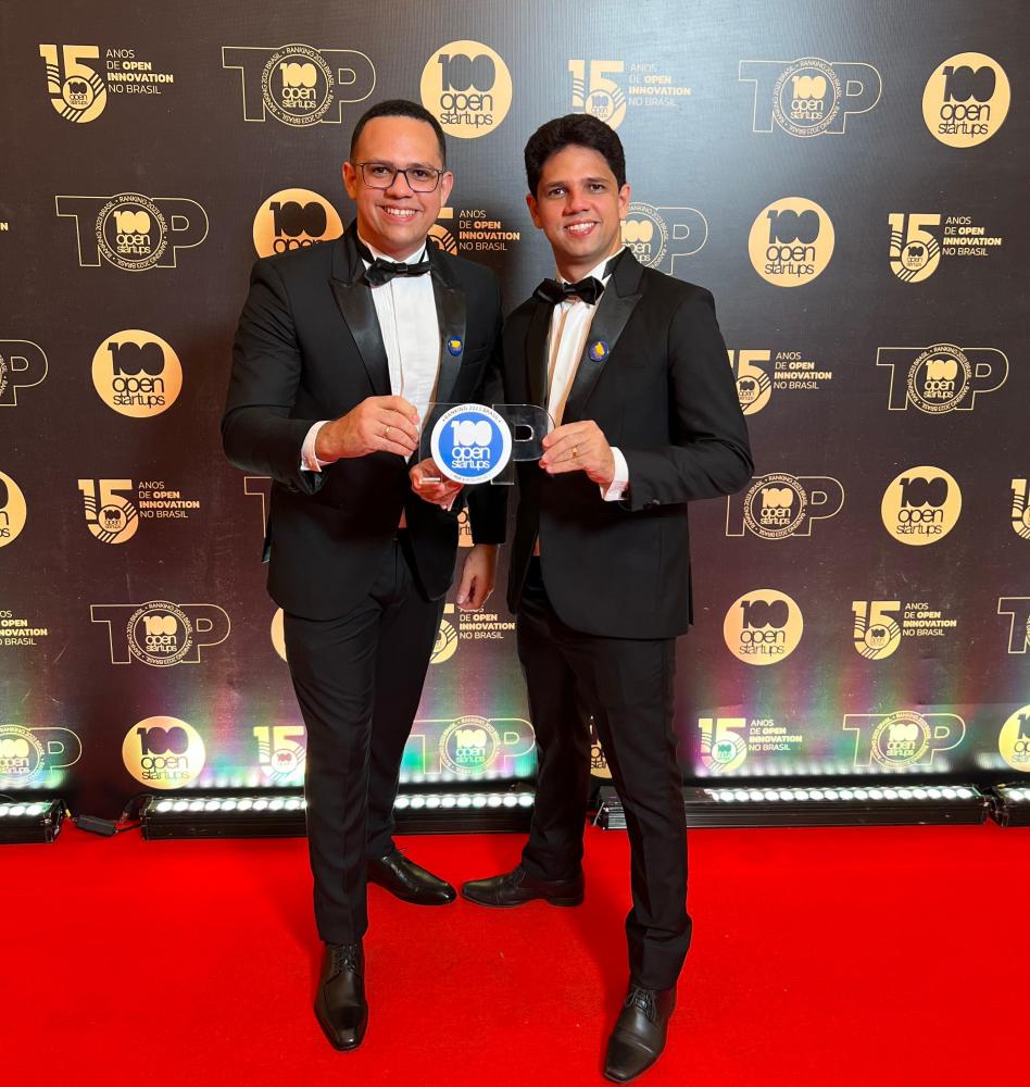 Jackson Araújo (Esquerda) e Jefferson Araújo (Direita)