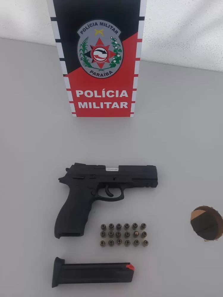 Arma apreendida - Foto: Divulgação/Polícia Militar