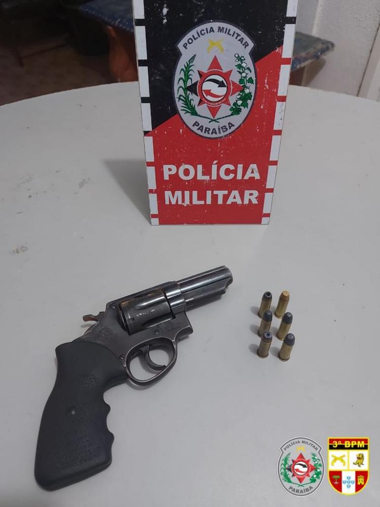 Arma apreendida (Foto: Polícia Militar)