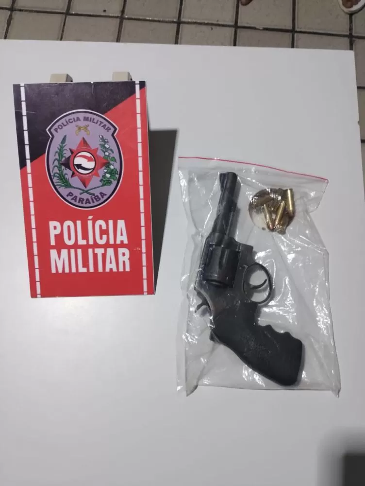 Arma apreendida - Foto: Divulgação/Polícia Militar
