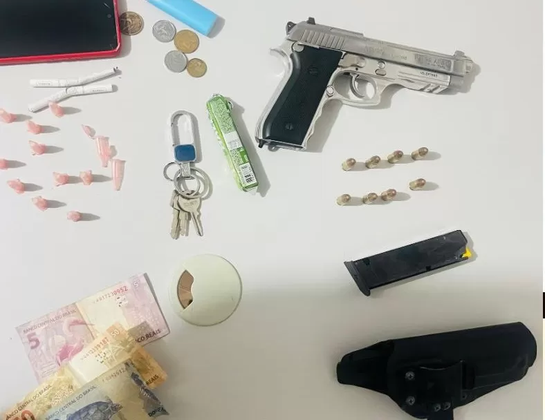 Material apreendido: Divulgação/Ascom 3º BPM