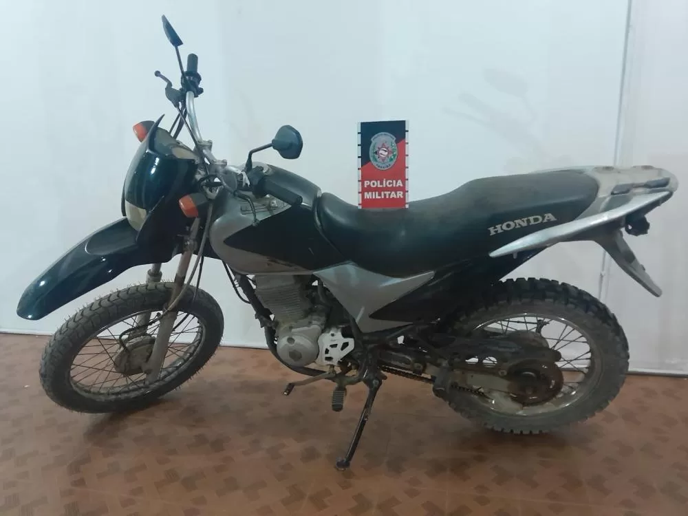 Motocicleta apreendida - Foto: Ascom 3º BPM