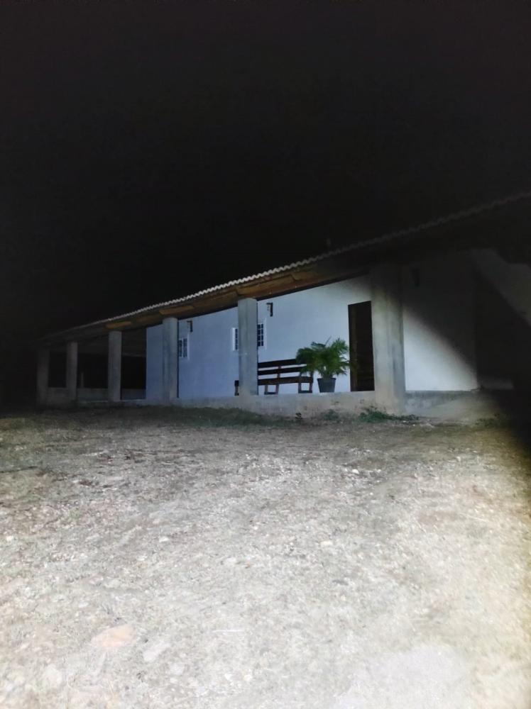 Sítio Floresta, nesta noite de quinta-feira, 04. (Foto: Fábio Borges)