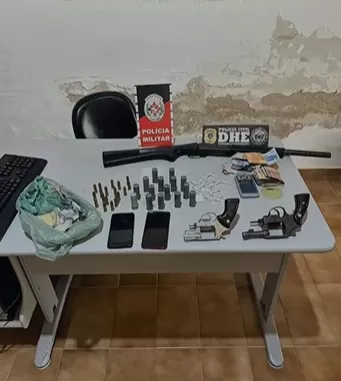 Material apreendido - Imagem: Polícia Civil/Reprodução