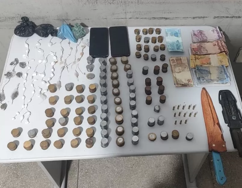 Material apreendido - Foto: Ascom 3º BPM/Divulgação