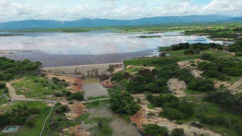 VÍDEO: Barragem da Farinha atinge 79,17% da capacidade e se aproxima da sangria em Patos