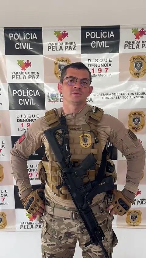 Delegado Claudinor Lúcio fala sobre a prisão de suspeitos de duplo homicídio no bairro Maternidade, em Patos